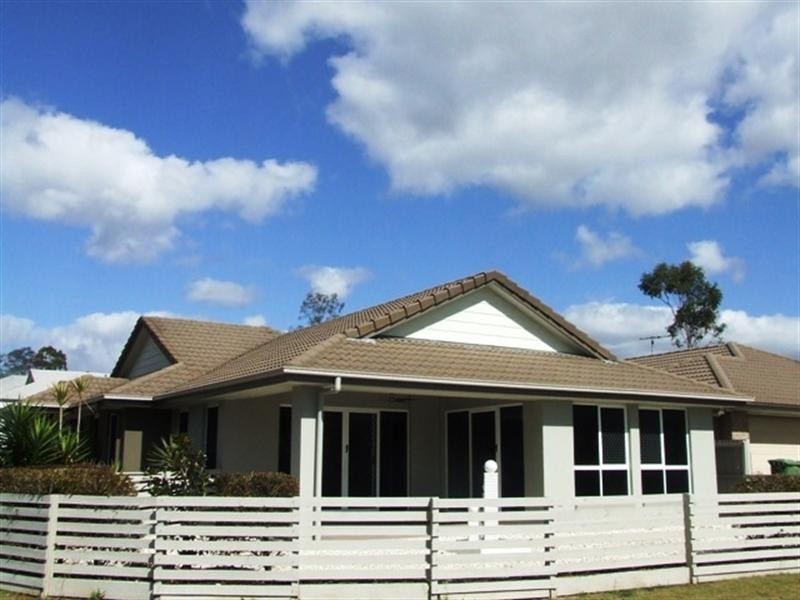 1 Tewantin Way, Waterford QLD 4133
