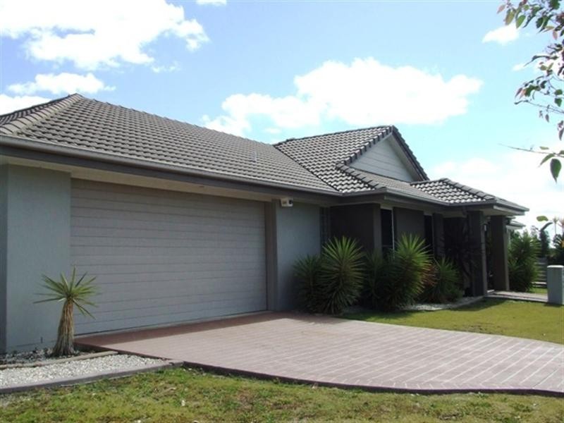 1 Tewantin Way, Waterford QLD 4133