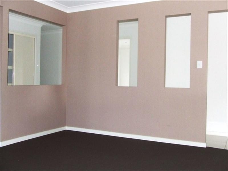 1 Tewantin Way, Waterford QLD 4133