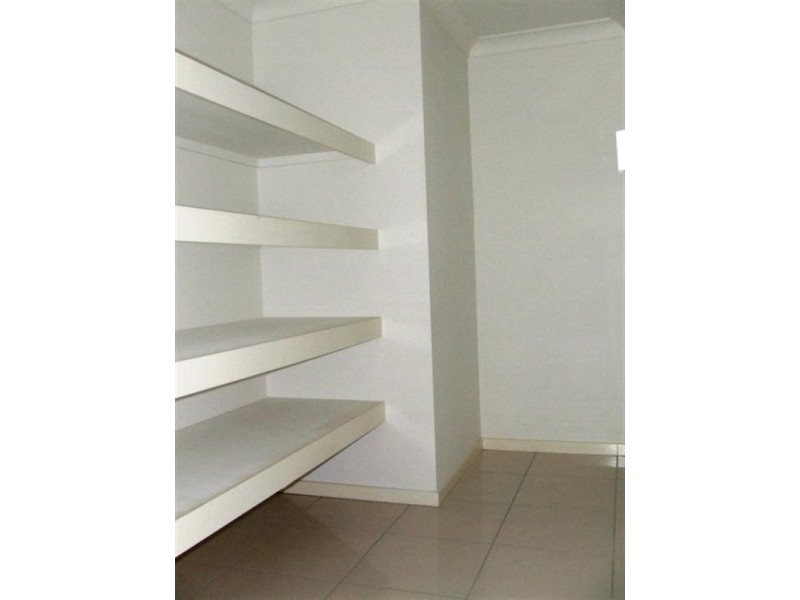 1 Tewantin Way, Waterford QLD 4133