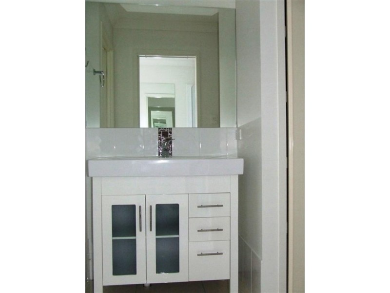 1 Tewantin Way, Waterford QLD 4133