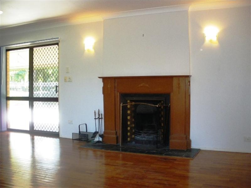 23 Sunningdale Avenue, Rochedale South QLD 4123