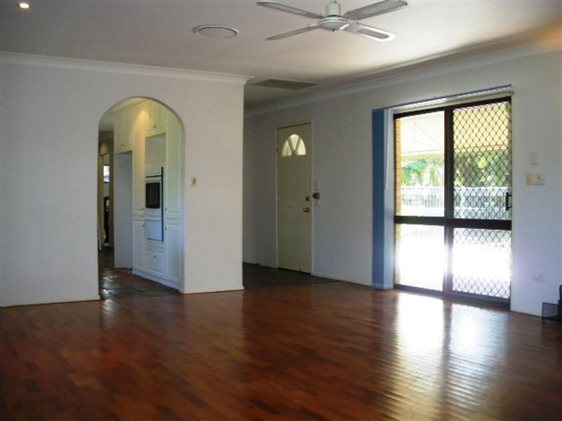 23 Sunningdale Avenue, Rochedale South QLD 4123