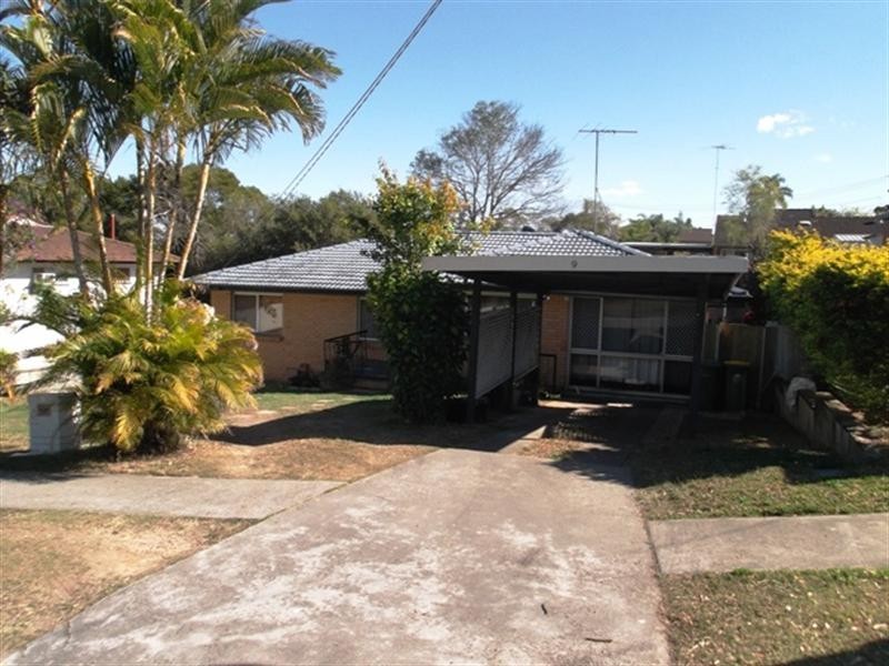 9 Barbaralla Drive, Springwood QLD 4127
