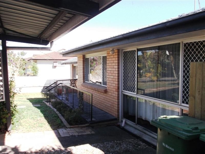 9 Barbaralla Drive, Springwood QLD 4127
