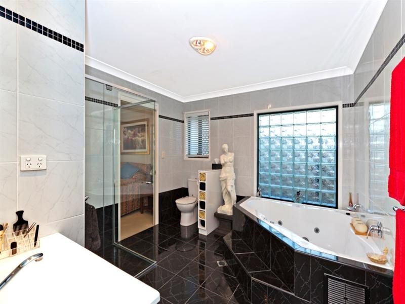 19 Gallang Street, Rochedale South QLD 4123