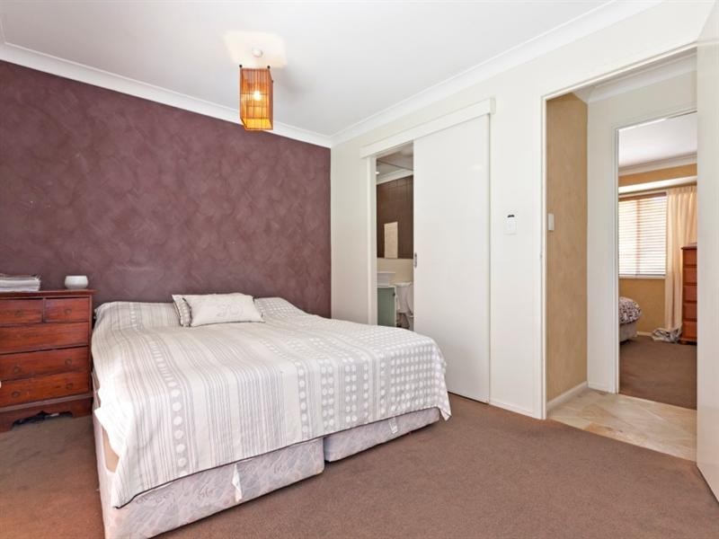 4 Ridgeway Court, Rochedale South QLD 4123