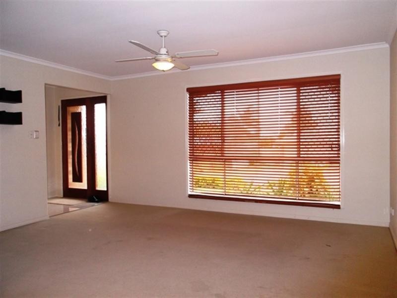 33 Jardine Drive, Springwood QLD 4127