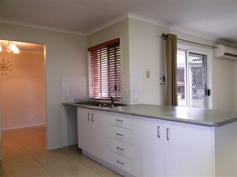 33 Jardine Drive, Springwood QLD 4127