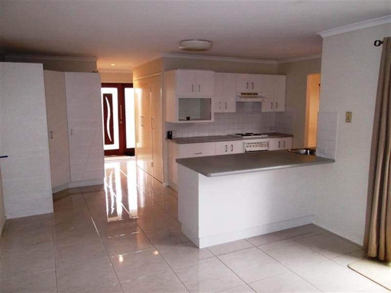 33 Jardine Drive, Springwood QLD 4127