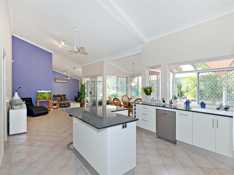 10 Karalise Street, Rochedale South QLD 4123