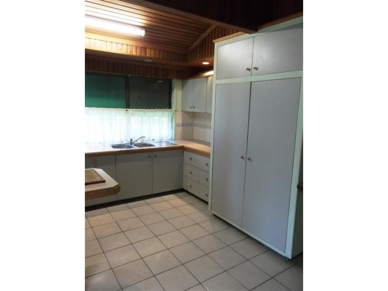 40 Wootton Crescent, Springwood QLD 4127