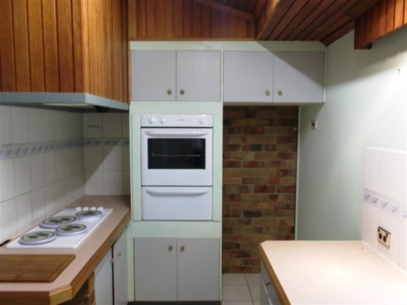 40 Wootton Crescent, Springwood QLD 4127