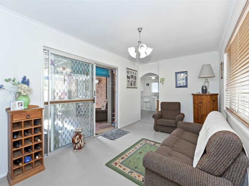 6 Van Dieman Crescent, Springwood QLD 4127