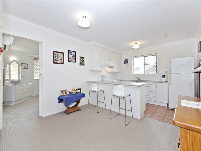 6 Van Dieman Crescent, Springwood QLD 4127