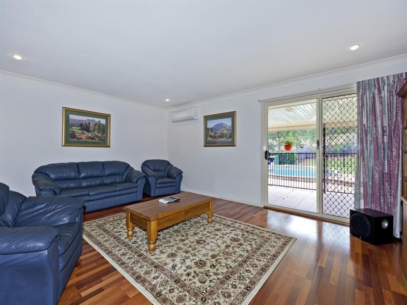 17 Waratah Close, Mackenzie QLD 4156