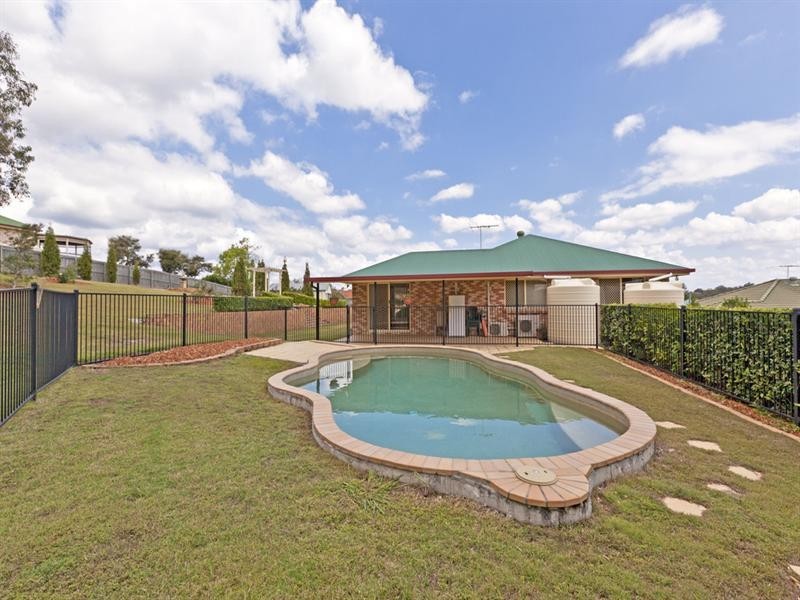 17 Waratah Close, Mackenzie QLD 4156