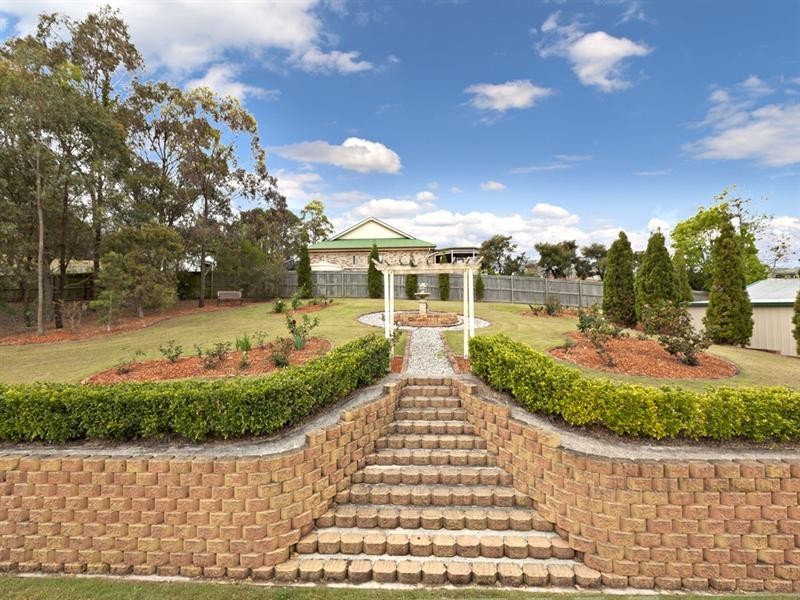 17 Waratah Close, Mackenzie QLD 4156