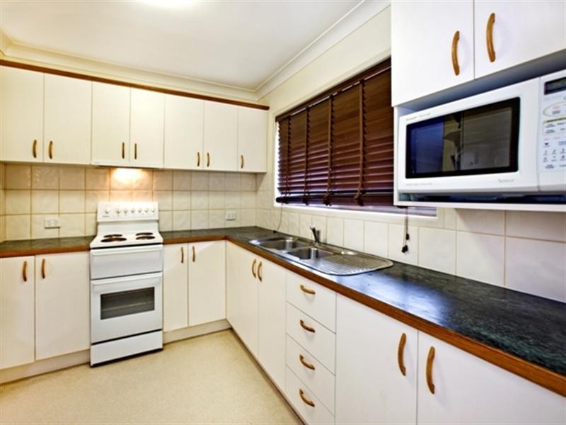 9 Narelle Crescent, Rochedale South QLD 4123