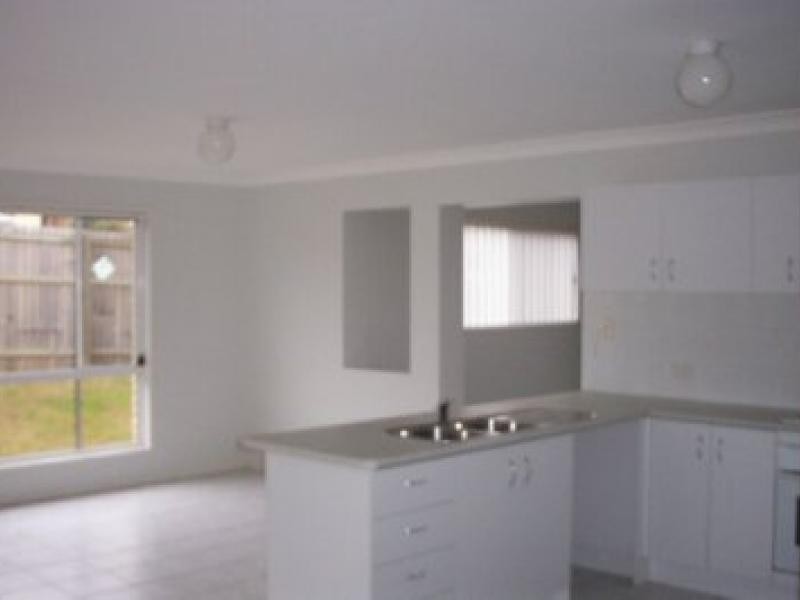 6 Wivenhoe Place, Runcorn QLD 4113