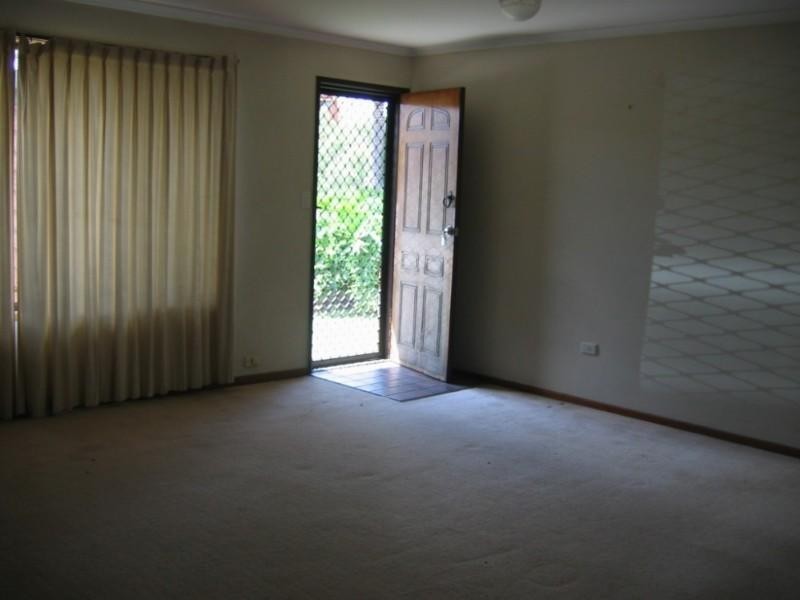 8/7 Chamberlain Avenue, Rochedale South QLD 4123