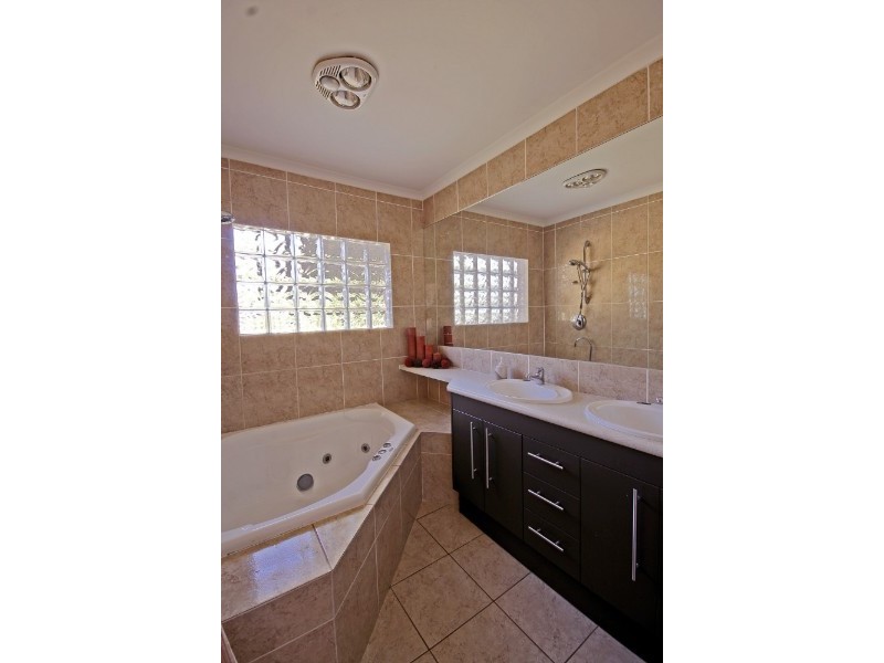 24 Exilis Street, Rochedale South QLD 4123