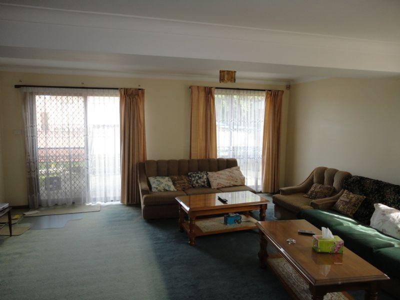 261 Hamilton Road, Fairfield NSW 2165