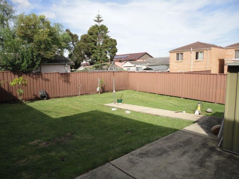 261 Hamilton Road, Fairfield NSW 2165