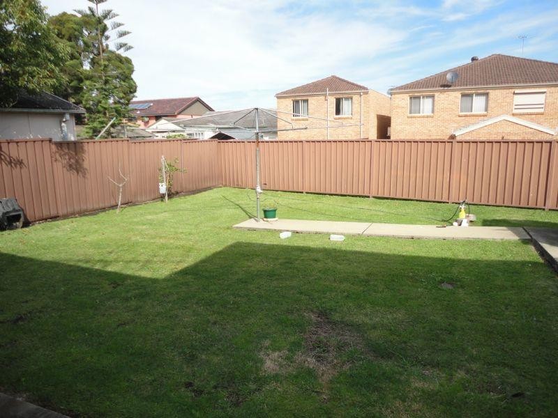 261 Hamilton Road, Fairfield NSW 2165