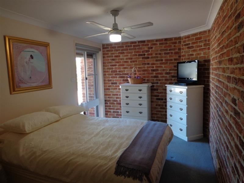 3 Morgan Close, Prairiewood NSW 2176