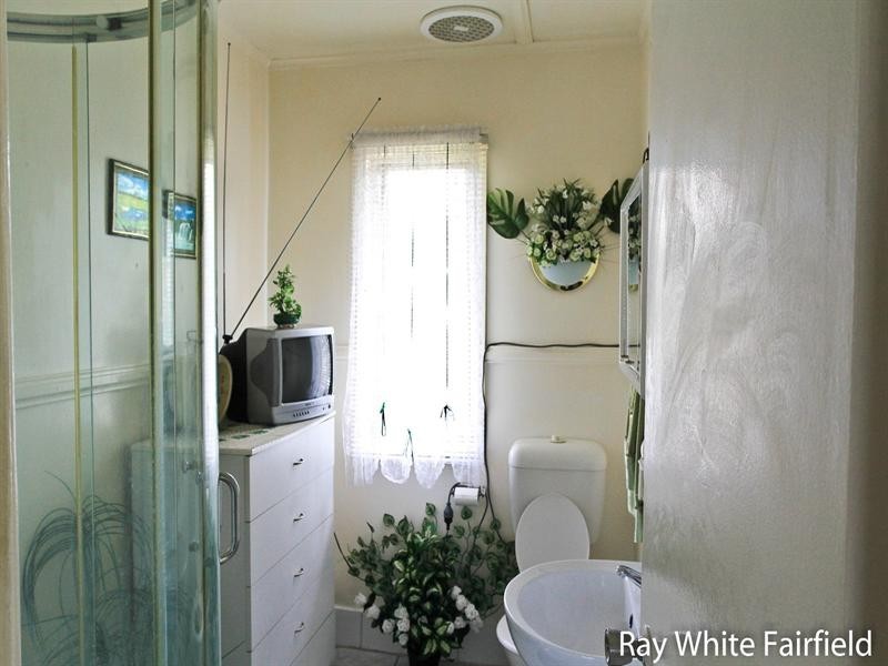 Fairfield West NSW 2165