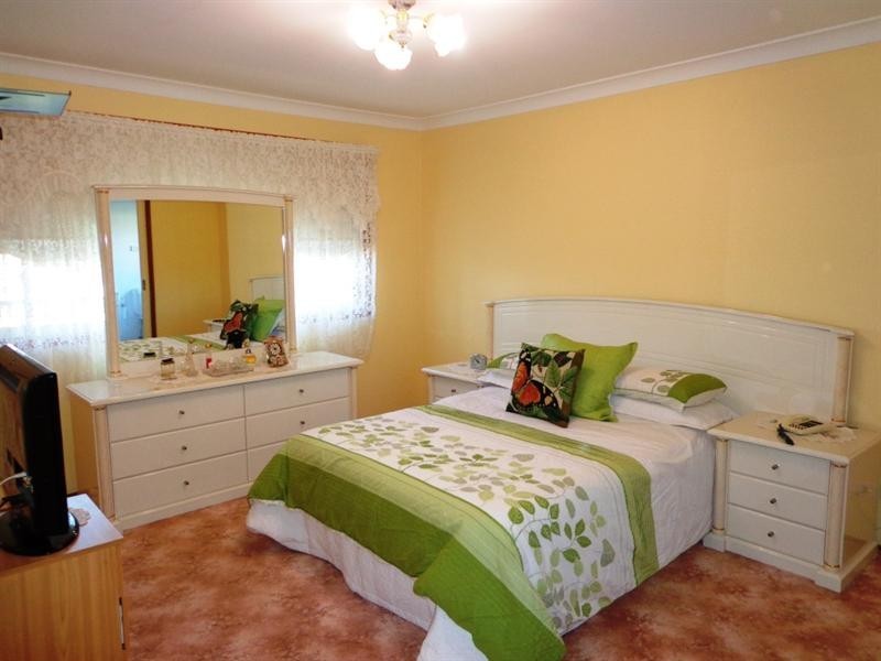 6B Kenneth Avenue, Panania NSW 2213