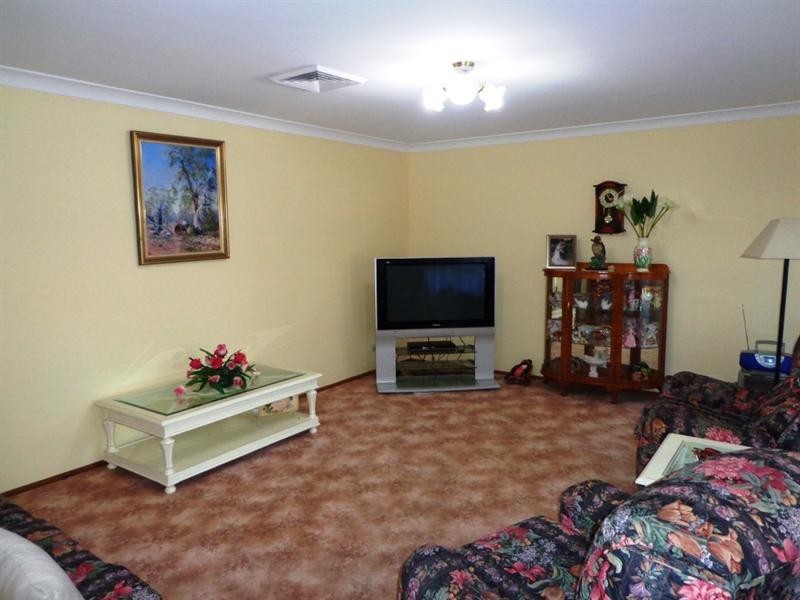 6B Kenneth Avenue, Panania NSW 2213