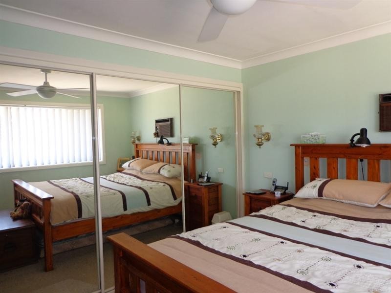 18 Woodburn Avenue, Panania NSW 2213