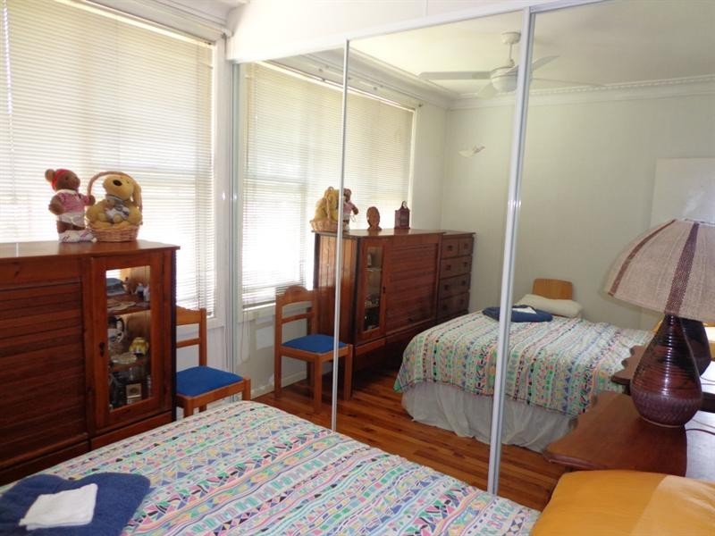 18 Woodburn Avenue, Panania NSW 2213