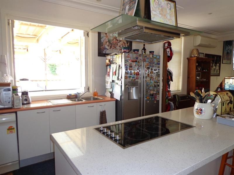 18 Woodburn Avenue, Panania NSW 2213