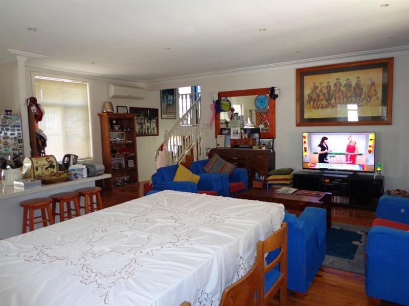 18 Woodburn Avenue, Panania NSW 2213