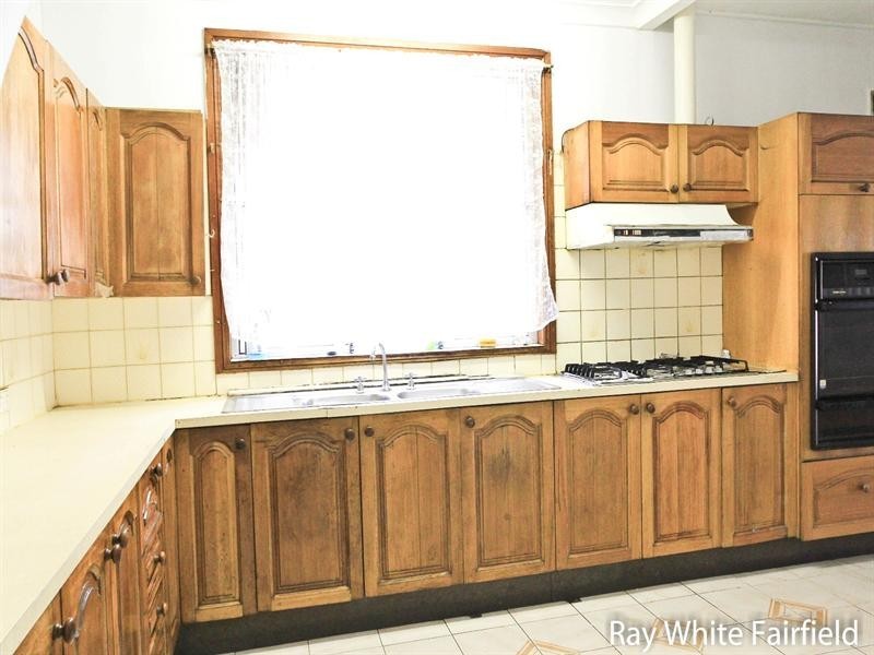 123 Ezzy Lane, Chester Hill NSW 2162