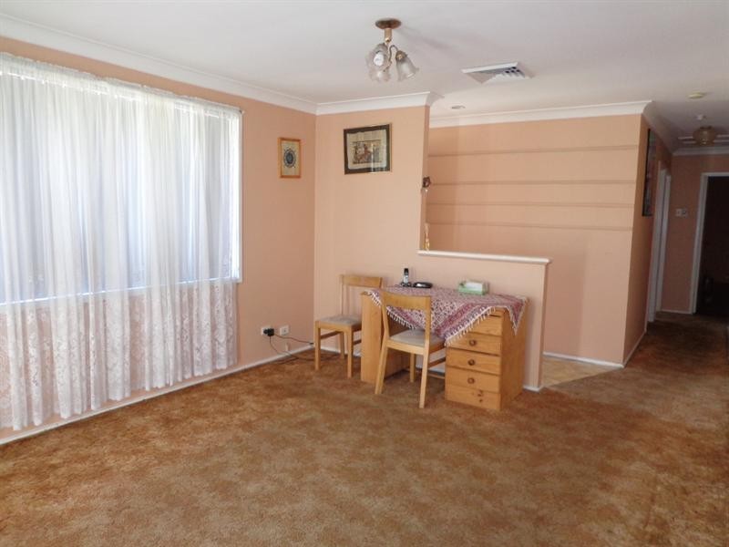 19 Ayrshire Street, Bossley Park NSW 2176