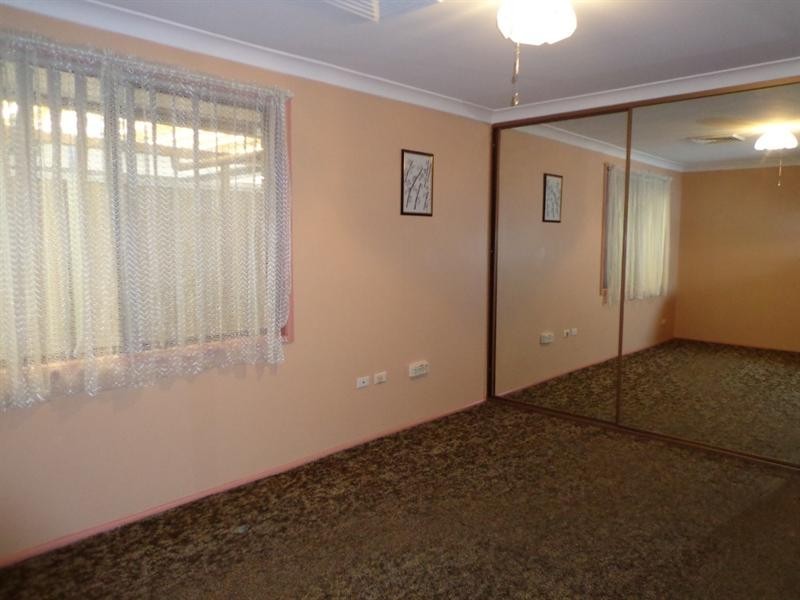 19 Ayrshire Street, Bossley Park NSW 2176