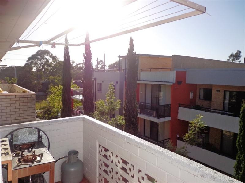 27/412 The Horsley Drive, Fairfield NSW 2165