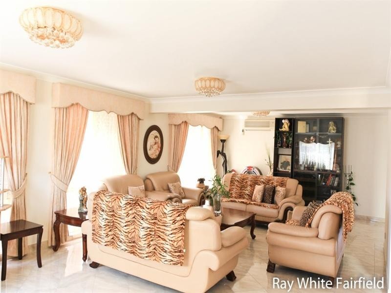 9 Wagstaff Street, Edensor Park NSW 2176