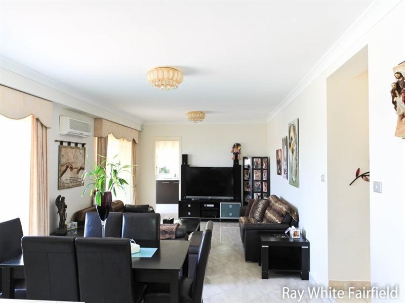 9 Wagstaff Street, Edensor Park NSW 2176