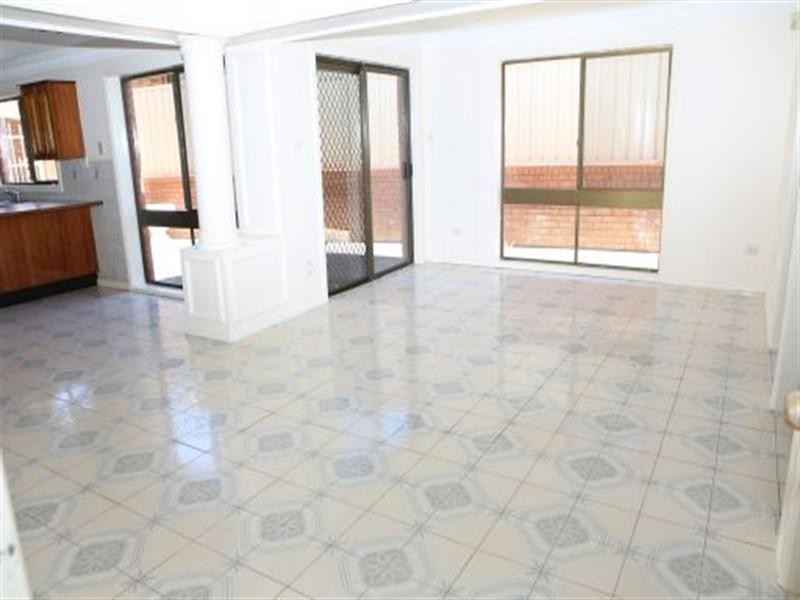 7 Inca Close, Greenfield Park NSW 2176