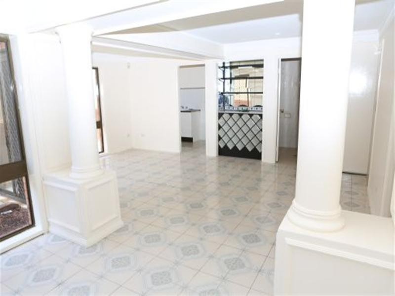 7 Inca Close, Greenfield Park NSW 2176