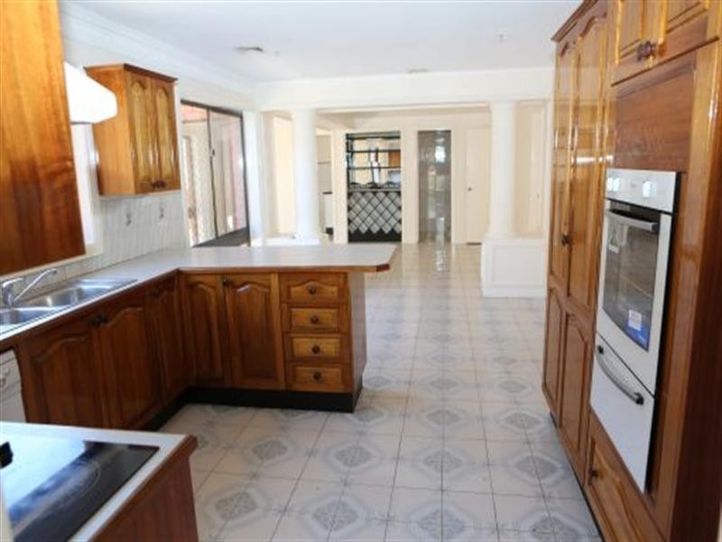 7 Inca Close, Greenfield Park NSW 2176