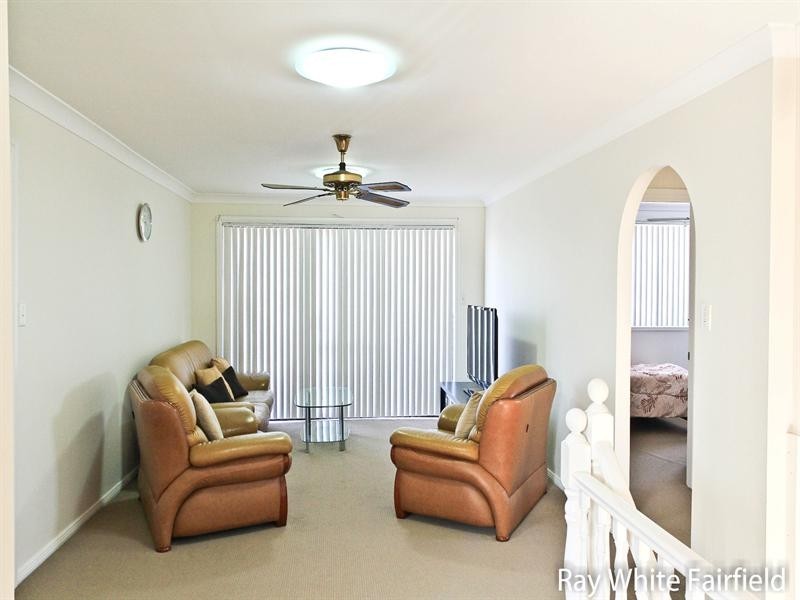 7 Hoyle Place, Greenfield Park NSW 2176