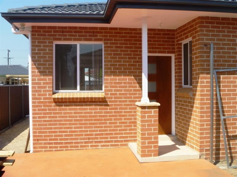 Fairfield West NSW 2165