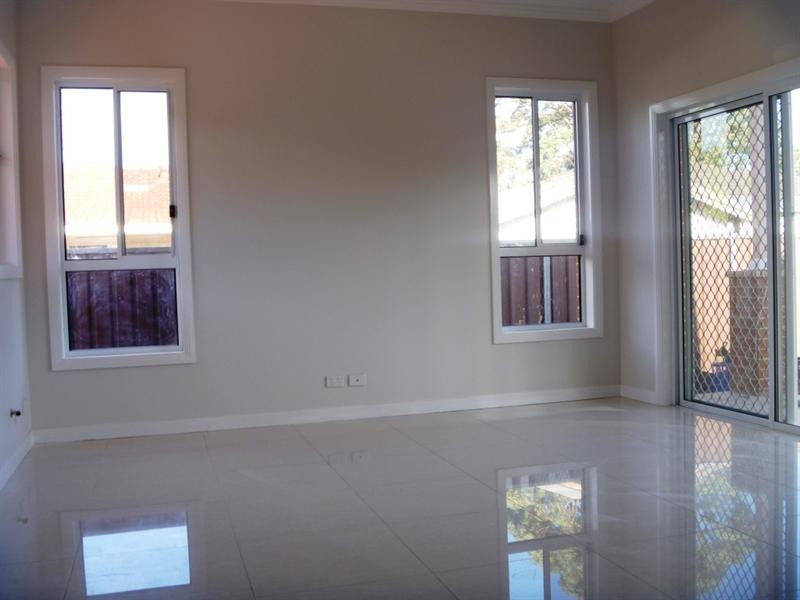 Fairfield West NSW 2165