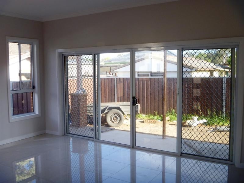 Fairfield West NSW 2165